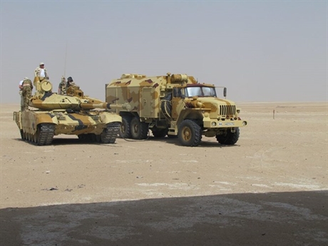 Thông tin về việc mua sắm T-90MS của Kuwait được Kênh truyền hình Russian 24 dẫn tuyên bố của ông Sergei Chemenov, Tổng giám đốc tập đoàn Rostec cho hay. Kuwait thấy nhiều lợi ích từ xe tăng chiến đấu chủ lực T-90MS của Nga và đang đàm phán để mua phiên bản này. Thông tin về việc mua sắm T-90MS của Kuwait được Kênh truyền hình Russian 24 dẫn tuyên bố của ông Sergei Chemenov, Tổng giám đốc tập đoàn Rostec cho hay. Kuwait thấy nhiều lợi ích từ xe tăng chiến đấu chủ lực T-90MS của Nga và đang đàm phán để mua phiên bản này.