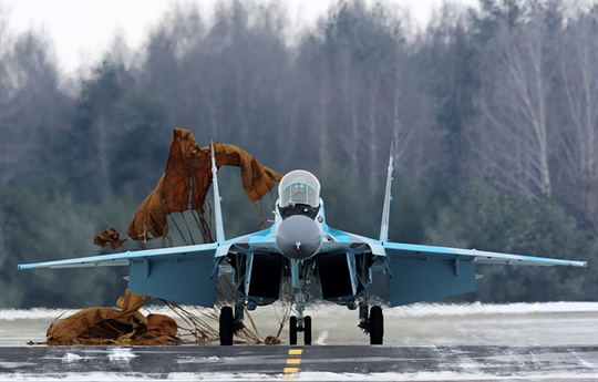 Theo vị giám đốc này, MiG-35 phiên bản nâng cấp sẽ được trang bị hệ thống định vị quán tính mới nhất. \ Theo vị giám đốc này, MiG-35 phiên bản nâng cấp sẽ được trang bị hệ thống định vị quán tính mới nhất. \