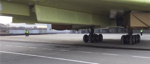 Cùng với thông tin dùng khung thân cũ, nhà sản xuất Nga không tiết lộ gì thêm về phiên bản mới của máy bay tầm xa Tu-160. Tuy nhiên, chỉ chừng ấy thông tin cũng đủ thấy, Tu-160M2 không giống như những gì Nga tuyên bố trước đó về phiên bản đặc biệt này. Cùng với thông tin dùng khung thân cũ, nhà sản xuất Nga không tiết lộ gì thêm về phiên bản mới của máy bay tầm xa Tu-160. Tuy nhiên, chỉ chừng ấy thông tin cũng đủ thấy, Tu-160M2 không giống như những gì Nga tuyên bố trước đó về phiên bản đặc biệt này.