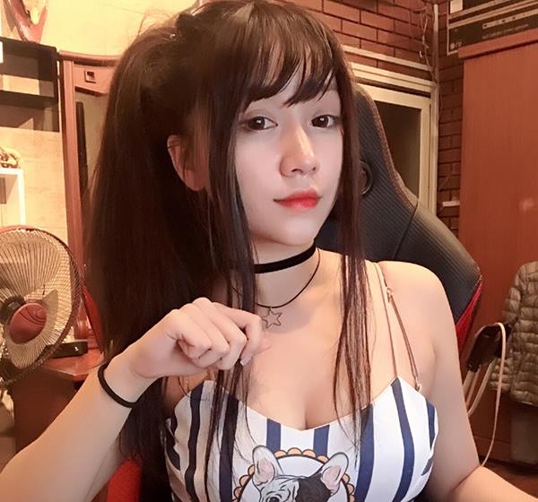 Tuy nhiên, bạn gái 22 tuổi đã lừa gạt tình cảm của mình khi ngoại tình với nhiều game thủ nổi tiếng và hai lần có thai với người khác trong 3 năm yêu nhau. Người này còn dọa tung clip \ Tuy nhiên, bạn gái 22 tuổi đã lừa gạt tình cảm của mình khi ngoại tình với nhiều game thủ nổi tiếng và hai lần có thai với người khác trong 3 năm yêu nhau. Người này còn dọa tung clip \