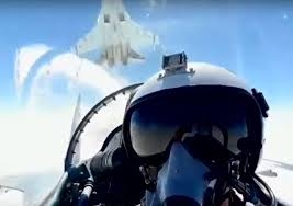 Bởi ngay trước khi Nga thông báo về thương vụ Su-35 với Ai Cập, Giám đốc điều hành của Lockheed Martin là Marilyn Hewson cho biết, giá bán của loại chiến đấu cơ thế hệ 5 F-35 có thể giảm xuống mức 80 triệu USD/chiếc. Mức giá này có thể được áp dụng từ năm 2022. Bởi ngay trước khi Nga thông báo về thương vụ Su-35 với Ai Cập, Giám đốc điều hành của Lockheed Martin là Marilyn Hewson cho biết, giá bán của loại chiến đấu cơ thế hệ 5 F-35 có thể giảm xuống mức 80 triệu USD/chiếc. Mức giá này có thể được áp dụng từ năm 2022.