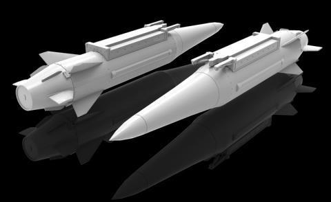 Được biết, cũng trong năm 2018, MiG-31 được trang bị tên lửa Kinzhal đã tham gia vào cuộc tập trận chung với máy bay ném bom Tu-22M3. Cuộc tập trận được tiến hành theo kịch bản chống lại các mục tiêu trên biển và trên mặt đất. Được biết, cũng trong năm 2018, MiG-31 được trang bị tên lửa Kinzhal đã tham gia vào cuộc tập trận chung với máy bay ném bom Tu-22M3. Cuộc tập trận được tiến hành theo kịch bản chống lại các mục tiêu trên biển và trên mặt đất.