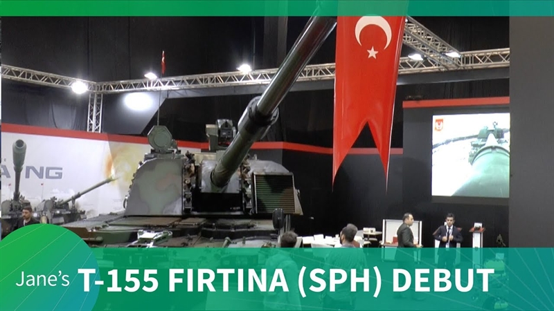 T-155 Fırtına được trang bị nòng pháo 155mm L52, nòng pháo có loa giảm giật giúp giảm ảnh hưởng khi bắn loại đạn pháo tăng tầm. Pháo tự hành T-155 Fırtına có thể đạt tầm bắn 30km với đạn nổ phá tiêu chuẩn hoặc 40km với đạn tăng tầm. T-155 Fırtına được trang bị nòng pháo 155mm L52, nòng pháo có loa giảm giật giúp giảm ảnh hưởng khi bắn loại đạn pháo tăng tầm. Pháo tự hành T-155 Fırtına có thể đạt tầm bắn 30km với đạn nổ phá tiêu chuẩn hoặc 40km với đạn tăng tầm.