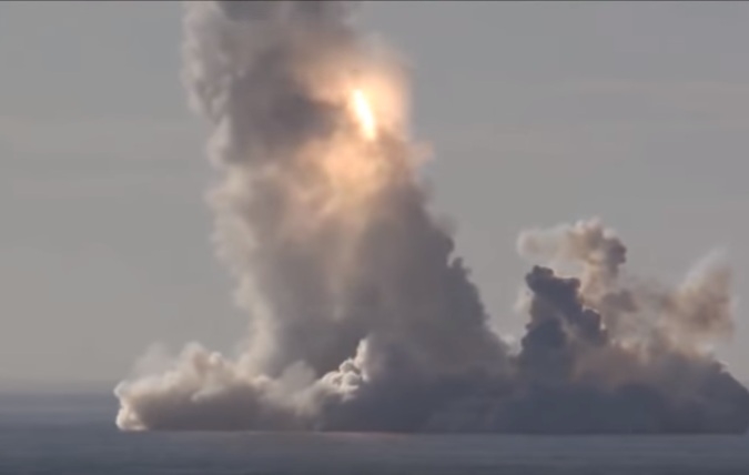 Ngoài ra, sau khi hoàn thành nâng cấp, hệ thống điều khiển của SLBM Bulava được cho là sẽ hoàn thiện hơn Trident IID5. Đặc biệt, Bulava có nhiều thủ pháp hiện đại để chọc thủng hệ thống phòng chống tên lửa của đối phương. Ngoài ra, sau khi hoàn thành nâng cấp, hệ thống điều khiển của SLBM Bulava được cho là sẽ hoàn thiện hơn Trident IID5. Đặc biệt, Bulava có nhiều thủ pháp hiện đại để chọc thủng hệ thống phòng chống tên lửa của đối phương.