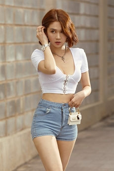 Trên trang cá nhân của mình thời gian này, Ngọc Trinh liên tục khoe những hình ảnh mới nhất. Những hình ảnh này có một điểm chung được nhiều người nhận ra. Trên trang cá nhân của mình thời gian này, Ngọc Trinh liên tục khoe những hình ảnh mới nhất. Những hình ảnh này có một điểm chung được nhiều người nhận ra.