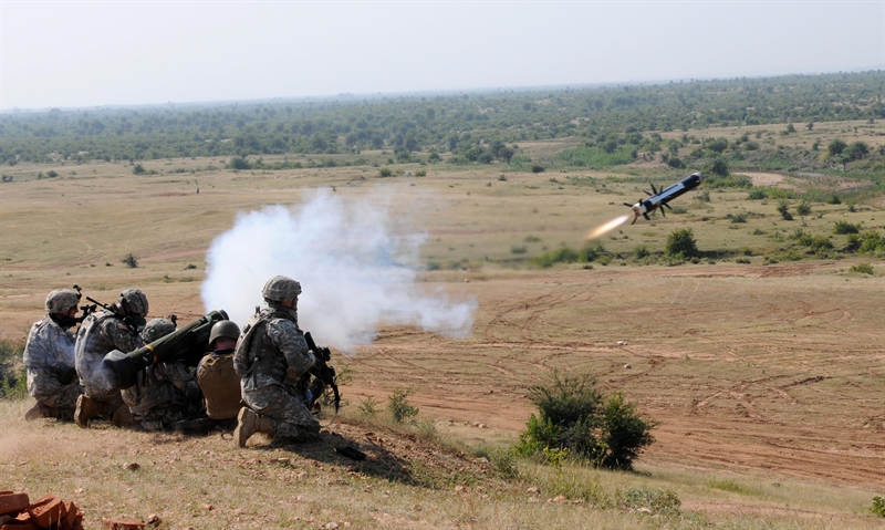 Trang Defense News dẫn tuyên bố của vị quan chức quốc phòng Ukraine là Stepan Poltorak cho biết, việc được trang bị dòng tên lửa chống tăng FGM-148 Javelin không mang lại hiệu quả như kỳ vọng. \ Trang Defense News dẫn tuyên bố của vị quan chức quốc phòng Ukraine là Stepan Poltorak cho biết, việc được trang bị dòng tên lửa chống tăng FGM-148 Javelin không mang lại hiệu quả như kỳ vọng. \