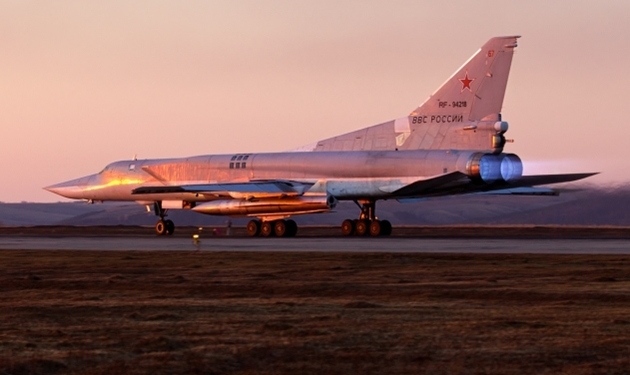Với việc tích hợp giữa Kinzhal và Tu-22M3M thành công thì cùng với MiG-31 và PAK DA, Tu-22M3M sẽ là phương tiện tiếp theo mang được loại vũ khí khủng khiếp thế hệ mới của Không quân Nga. Với việc tích hợp giữa Kinzhal và Tu-22M3M thành công thì cùng với MiG-31 và PAK DA, Tu-22M3M sẽ là phương tiện tiếp theo mang được loại vũ khí khủng khiếp thế hệ mới của Không quân Nga.