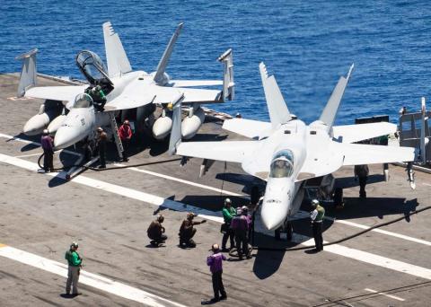 USS Gerald R.Ford phóng thành công tiêm kích mang đầy tải