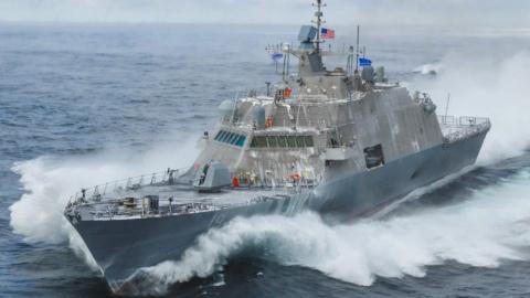 Mỹ lột xác cho tàu tuần duyên USS St. Louis Mỹ lột xác cho tàu tuần duyên USS St. Louis