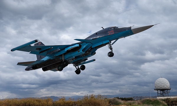 Quyết định trang bị được thông qua sau khi phiên bản mới của Su-34 đã hoàn thành tất cả các cuộc thử nghiệm nghiêm ngặt nhất từ cuối năm 2019. \ Quyết định trang bị được thông qua sau khi phiên bản mới của Su-34 đã hoàn thành tất cả các cuộc thử nghiệm nghiêm ngặt nhất từ cuối năm 2019. \