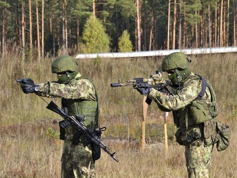 Nga trang bị súng diệt mọi mục tiêu trên cạn, dưới nước Nga trang bị súng diệt mọi mục tiêu trên cạn, dưới nước