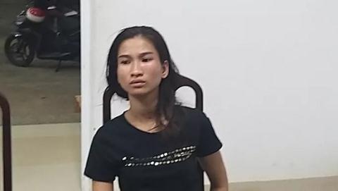 Dì tưới xăng đốt cháu: Cháu gọi dì là mẹ Di tuoi xang dot chau: Chau goi di la me