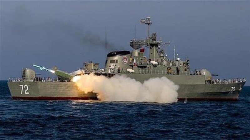 Theo tuyên bố của IRGC, tên lửa bờ đối hải được chuyển giao cho Hải quân nước này là loại tên lửa đạn đạo mới có thể diệt mục tiêu xa tới 700 km. Theo tuyên bố của IRGC, tên lửa bờ đối hải được chuyển giao cho Hải quân nước này là loại tên lửa đạn đạo mới có thể diệt mục tiêu xa tới 700 km.