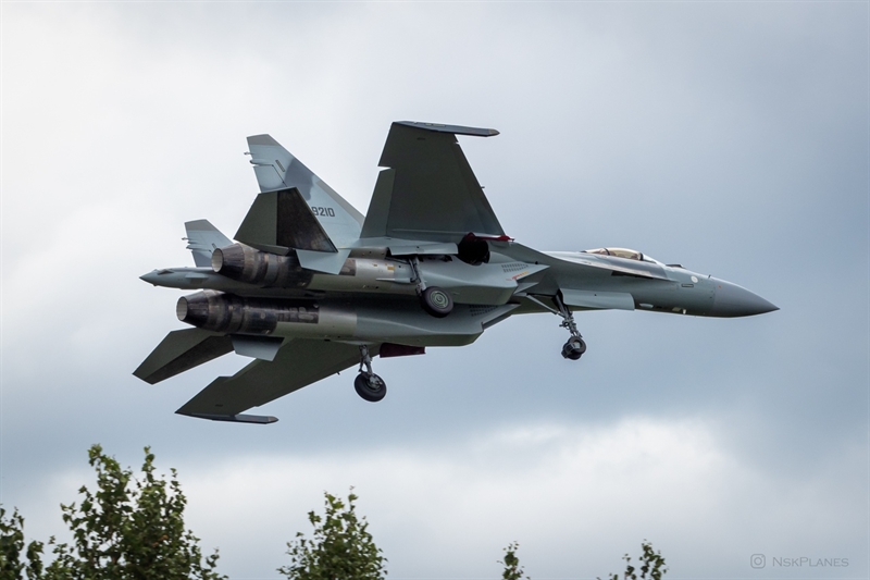 Đây là 5 chiếc nằm trong hợp đồng 20 tiêm kích Su-35 được Ai Cập ký với Nga hồi năm 2019 với tổng chi phí lên tới 2 tỷ USD. Để sở hữu mỗi chiếc tiêm kích thế hệ 4++ Su-35, Ai Cập phải bỏ ra số tiền lên tới 100 triệu USD. Đây là 5 chiếc nằm trong hợp đồng 20 tiêm kích Su-35 được Ai Cập ký với Nga hồi năm 2019 với tổng chi phí lên tới 2 tỷ USD. Để sở hữu mỗi chiếc tiêm kích thế hệ 4++ Su-35, Ai Cập phải bỏ ra số tiền lên tới 100 triệu USD.