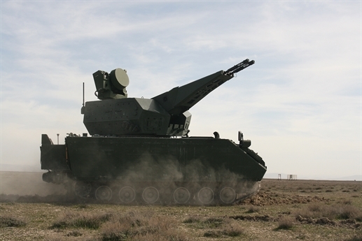 Tuy nhiên, nếu dùng Korkut lấp vào chỗ trống của MIM-23 HAWK, tình hình với Thổ có thể còn tồi tệ hơn. Bởi trong khi MIM-23 là hệ thống tên lửa được xếp vào dòng tầm trung có thể đánh chặn những mục tiêu ở khoảng cách 30km thì khả năng của Korkut khá khiêm tốn. Tuy nhiên, nếu dùng Korkut lấp vào chỗ trống của MIM-23 HAWK, tình hình với Thổ có thể còn tồi tệ hơn. Bởi trong khi MIM-23 là hệ thống tên lửa được xếp vào dòng tầm trung có thể đánh chặn những mục tiêu ở khoảng cách 30km thì khả năng của Korkut khá khiêm tốn.
