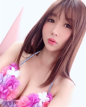 Tên tuổi của Otsuki Hibiki phủ sóng không chỉ ở Nhật Bản mà còn ở nhiều quốc gia khác. Tên tuổi của Otsuki Hibiki phủ sóng không chỉ ở Nhật Bản mà còn ở nhiều quốc gia khác.