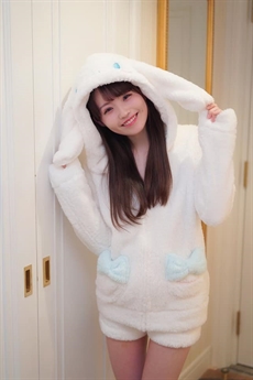 Cô nàng được coi như là “truyền nhân” của Moe Amatsuka và là \ Cô nàng được coi như là “truyền nhân” của Moe Amatsuka và là \