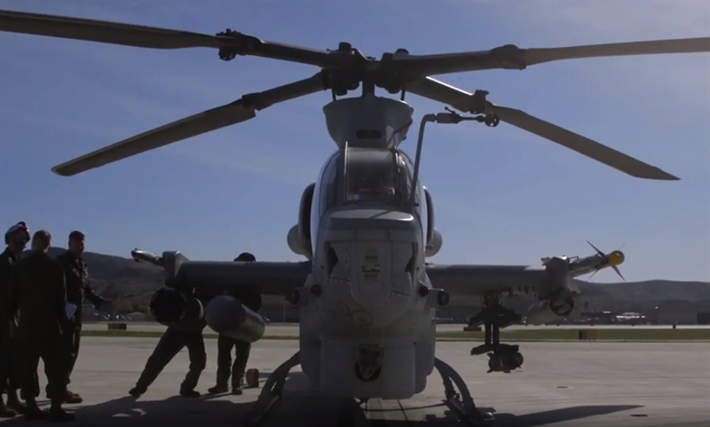 Sức mạnh đánh chặn của AH-1Z Viper được thực hiện trong cuộc diễn tập tấn công mục tiêu mặt đất kết hợp với đối phó với cuộc tấn công đường không. Cuộc diễn tập mang tên Viper Storm được thực hiện tại căn cứ của Thủy quân Lục chiến Camp Pendleton, California. Sức mạnh đánh chặn của AH-1Z Viper được thực hiện trong cuộc diễn tập tấn công mục tiêu mặt đất kết hợp với đối phó với cuộc tấn công đường không. Cuộc diễn tập mang tên Viper Storm được thực hiện tại căn cứ của Thủy quân Lục chiến Camp Pendleton, California.