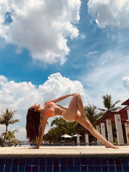 Từ một diễn viên, hotgirl với hình ảnh trong sáng và nhẹ nhàng, Chi Pu đã có những bước chuyển mình đáng kể về hình ảnh khi dần trưởng thành hơn khi xây dựng hình tượng. Từ một diễn viên, hotgirl với hình ảnh trong sáng và nhẹ nhàng, Chi Pu đã có những bước chuyển mình đáng kể về hình ảnh khi dần trưởng thành hơn khi xây dựng hình tượng.