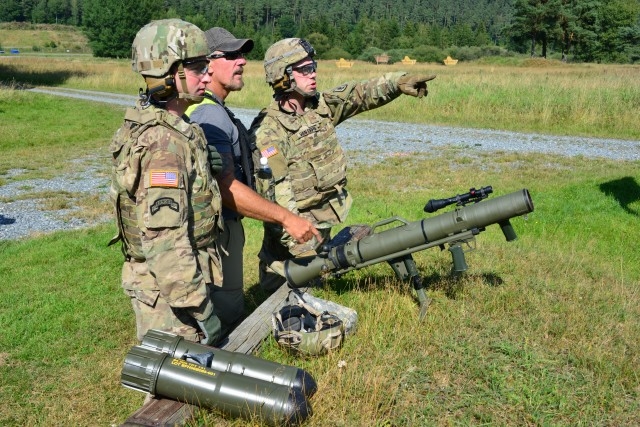 Theo đánh giá của giới chuyên gia, việc Mỹ phải dùng Carl-Gustaf thay thế sản phẩm nội địa bởi súng do Thụy Điển sản xuất sở hữu rất nhiều ưu điểm. Khả năng đặc biệt của Carl-Gustaf M4 là xử lý nhiều tình huống chiến thuật, phù hợp với tác chiến trong môi trường hạn chế. Theo đánh giá của giới chuyên gia, việc Mỹ phải dùng Carl-Gustaf thay thế sản phẩm nội địa bởi súng do Thụy Điển sản xuất sở hữu rất nhiều ưu điểm. Khả năng đặc biệt của Carl-Gustaf M4 là xử lý nhiều tình huống chiến thuật, phù hợp với tác chiến trong môi trường hạn chế.