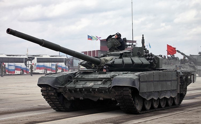 Tất cả xe tăng T-72B3M đều do nhà máy Ural sản xuất vào năm 2019. Để thay thế các trang bị cũ của Tập đoàn quân 11 theo kế hoạch, Bộ Quốc phòng Nga cũng đang tiếp tục chuyển giao các vũ khí hạng nặng khác tới Kaliningrad. Tất cả xe tăng T-72B3M đều do nhà máy Ural sản xuất vào năm 2019. Để thay thế các trang bị cũ của Tập đoàn quân 11 theo kế hoạch, Bộ Quốc phòng Nga cũng đang tiếp tục chuyển giao các vũ khí hạng nặng khác tới Kaliningrad.