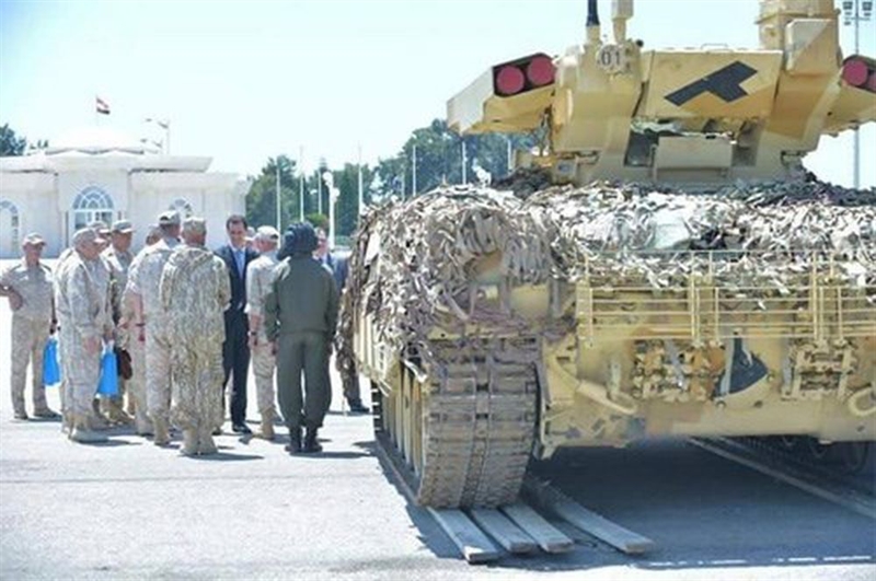 Nhưng điểm khác biệt là tháp pháo lại được lấy từ mẫu BMPT-72 hiện đại hơn. Ngoài ra, lô xe Terminator tham chiến tại Deir Ezzor cũng không có cảm biến ảnh nhiệt cho trưởng xe, mà chỉ có kênh trinh sát quang học. Nhưng điểm khác biệt là tháp pháo lại được lấy từ mẫu BMPT-72 hiện đại hơn. Ngoài ra, lô xe Terminator tham chiến tại Deir Ezzor cũng không có cảm biến ảnh nhiệt cho trưởng xe, mà chỉ có kênh trinh sát quang học.