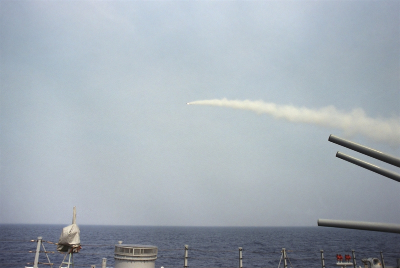 Muốn diệt mục tiêu di động, Raytheon đã trang bị cho phiên bản Tomahawk đầu tự dẫn. Trong quá trình thử nghiệm, máy bay mang Т-39 đã mô phỏng bay tên lửa hành trình với đầu tự dẫn cải tiến của Tomahawk lắp trên máy bay. Muốn diệt mục tiêu di động, Raytheon đã trang bị cho phiên bản Tomahawk đầu tự dẫn. Trong quá trình thử nghiệm, máy bay mang Т-39 đã mô phỏng bay tên lửa hành trình với đầu tự dẫn cải tiến của Tomahawk lắp trên máy bay.