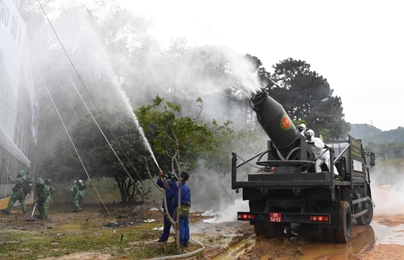 Hiện nay, Hóa Học là một trong nhưng binh chủng được trang bị cực tối tân của Quân đội Việt Nam. Trong đó có xe thả khói KH-01. Xe thả khói KH-01 đang được trang bị rộng rãi cho các đơn vị trong toàn quân. Hiện nay, Hóa Học là một trong nhưng binh chủng được trang bị cực tối tân của Quân đội Việt Nam. Trong đó có xe thả khói KH-01. Xe thả khói KH-01 đang được trang bị rộng rãi cho các đơn vị trong toàn quân.