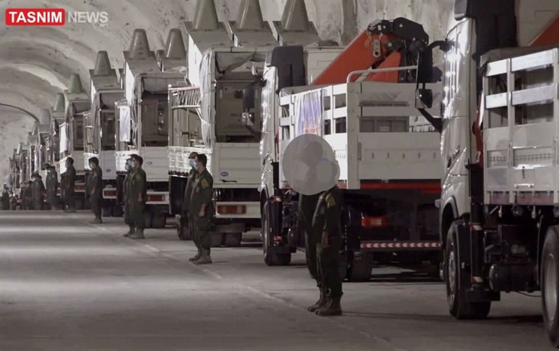 Lực lượng IRGC và Mỹ từng có một vài lần đụng độ tại vùng Vịnh. Mỹ và Iran cáo buộc nhau làm leo thang căng thẳng trong bối cảnh mối lo ngại về cuộc xung đột giữa hai bên có thể xảy ra khi Iran tưởng niệm 1 năm vụ Tướng Qasem Soleimani - Chỉ huy lực lượng tinh nhuệ Quds thuộc IRGC, bị Mỹ sát hại trong vụ không kích bằng máy bay không người lái ở Iraq. Lực lượng IRGC và Mỹ từng có một vài lần đụng độ tại vùng Vịnh. Mỹ và Iran cáo buộc nhau làm leo thang căng thẳng trong bối cảnh mối lo ngại về cuộc xung đột giữa hai bên có thể xảy ra khi Iran tưởng niệm 1 năm vụ Tướng Qasem Soleimani - Chỉ huy lực lượng tinh nhuệ Quds thuộc IRGC, bị Mỹ sát hại trong vụ không kích bằng máy bay không người lái ở Iraq.