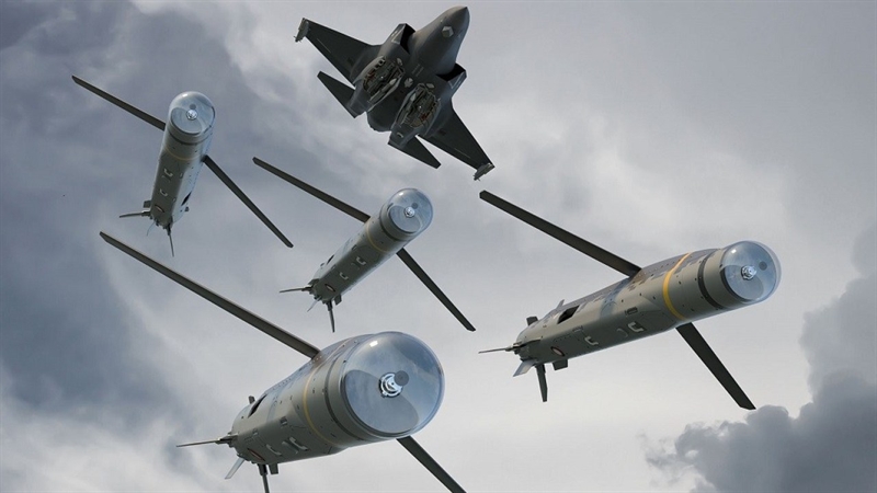Vì vậy, để tấn công được S-400 ngay từ khi chưa phóng chỉ có thể là Spear. Đây là tên lửa được cho rằng có thể đối phó với S-400 hay bất kỳ hệ thống phòng không nào của Nga từ khoảng cách bất ngờ bởi vũ khí này có khả năng đánh lừa phòng không đối phương. Vì vậy, để tấn công được S-400 ngay từ khi chưa phóng chỉ có thể là Spear. Đây là tên lửa được cho rằng có thể đối phó với S-400 hay bất kỳ hệ thống phòng không nào của Nga từ khoảng cách bất ngờ bởi vũ khí này có khả năng đánh lừa phòng không đối phương.