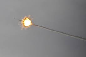 Tuy nhiên, với phiên bản Arrow 4, Mỹ và Israel sẽ tạo ra hệ thống đánh chặn được giới thiệu là không có đối thủ hiện nay, dù đó là hệ thống S-500 của Nga. Về thiết kế, Arrow 4 dự báo sẽ phức tạp hơn nhiều so với tổ hợp Arrow 3 đang có trong biên chế Lực lượng Phòng vệ Israel (IDF), nhằm đảm bảo có thể vô hiệu hóa mọi mối đe dọa đến từ Iran trong tương lai. Tuy nhiên, với phiên bản Arrow 4, Mỹ và Israel sẽ tạo ra hệ thống đánh chặn được giới thiệu là không có đối thủ hiện nay, dù đó là hệ thống S-500 của Nga. Về thiết kế, Arrow 4 dự báo sẽ phức tạp hơn nhiều so với tổ hợp Arrow 3 đang có trong biên chế Lực lượng Phòng vệ Israel (IDF), nhằm đảm bảo có thể vô hiệu hóa mọi mối đe dọa đến từ Iran trong tương lai.