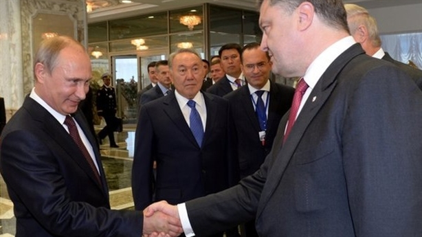 Ông Poroshenko: Tổng thống Zelensky tìm kiếm hòa bình trong mắt Putin
