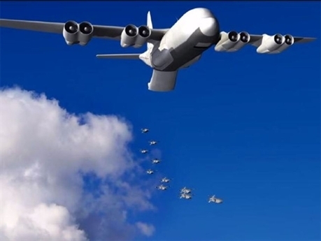 DARPA cho rằng, một khi Gremlins được đưa vào trang bị, Mỹ sẽ đạt được 2 mục đích: Khiến đối phương lộ vị trí, thứ 2 hút hết hỏa lực của đối phương. Với cách đánh này, Mỹ có thể dễ dàng vô hiệu hệ thống phòng không của Nga với những tổ hợp S-400 tối tân. DARPA cho rằng, một khi Gremlins được đưa vào trang bị, Mỹ sẽ đạt được 2 mục đích: Khiến đối phương lộ vị trí, thứ 2 hút hết hỏa lực của đối phương. Với cách đánh này, Mỹ có thể dễ dàng vô hiệu hệ thống phòng không của Nga với những tổ hợp S-400 tối tân.