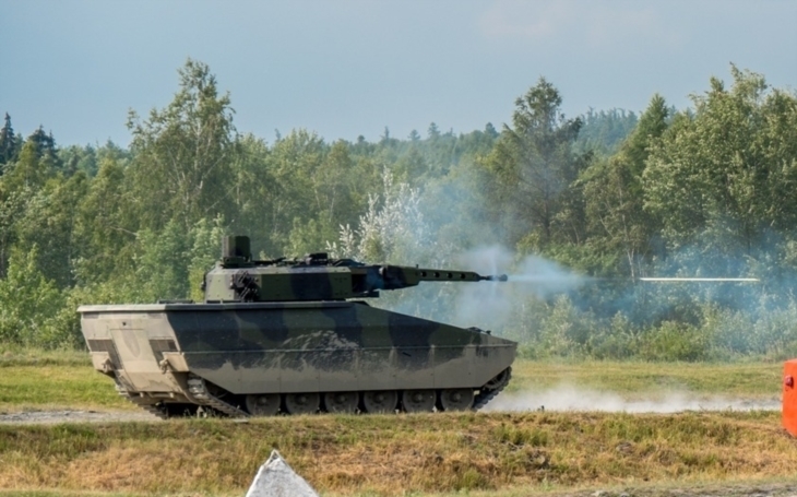 Xe chiến đấu Lynx được thiết kế với tháp pháo kiểu module Rheinmetall LANCE trang bị pháo tự động 30mm hoặc 35mm có ổn định tầm hướng và điều khiển từ xa. Tháp pháo và pháo được thiết kế cho phép pháo thủ có thể tiêu diệt mục tiêu từ khoảng cách tối đa 3.000m. Xe chiến đấu Lynx được thiết kế với tháp pháo kiểu module Rheinmetall LANCE trang bị pháo tự động 30mm hoặc 35mm có ổn định tầm hướng và điều khiển từ xa. Tháp pháo và pháo được thiết kế cho phép pháo thủ có thể tiêu diệt mục tiêu từ khoảng cách tối đa 3.000m.