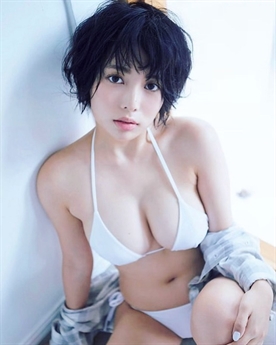Mỹ nhân này là Kaoru Yasui, cô gái sinh năm 1999. Mỹ nhân này là Kaoru Yasui, cô gái sinh năm 1999.