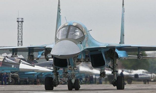 Ở chiến trường Syria bom KAB-500S thường được trang bị và thực hiện bằng máy bay ném bom Su-34, ngoài ra có thể trang bị loại vũ khí này cho các loại máy bay khác như Su-24M và Su-30SM, Su-35. Loại bom này có thể được thực hiện ở độ cao lớn, và có sức công phá rất mạnh, các máy bay mang chúng có thể đạt tốc độ 1100 km/h. Ở chiến trường Syria bom KAB-500S thường được trang bị và thực hiện bằng máy bay ném bom Su-34, ngoài ra có thể trang bị loại vũ khí này cho các loại máy bay khác như Su-24M và Su-30SM, Su-35. Loại bom này có thể được thực hiện ở độ cao lớn, và có sức công phá rất mạnh, các máy bay mang chúng có thể đạt tốc độ 1100 km/h.