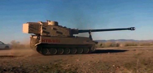 Trong cuộc thử nghiệm hồi đầu năm 2020 tại trường bắn ở Yuma Proving Ground, Arizona. Những quả đạn được bắn đi dễ dàng tiêu diệt thành công mục tiêu ở khoảng cách 65km (bằng hơn 2/3 tầm bắn của chương trình ERCA). Trong cuộc thử nghiệm hồi đầu năm 2020 tại trường bắn ở Yuma Proving Ground, Arizona. Những quả đạn được bắn đi dễ dàng tiêu diệt thành công mục tiêu ở khoảng cách 65km (bằng hơn 2/3 tầm bắn của chương trình ERCA).