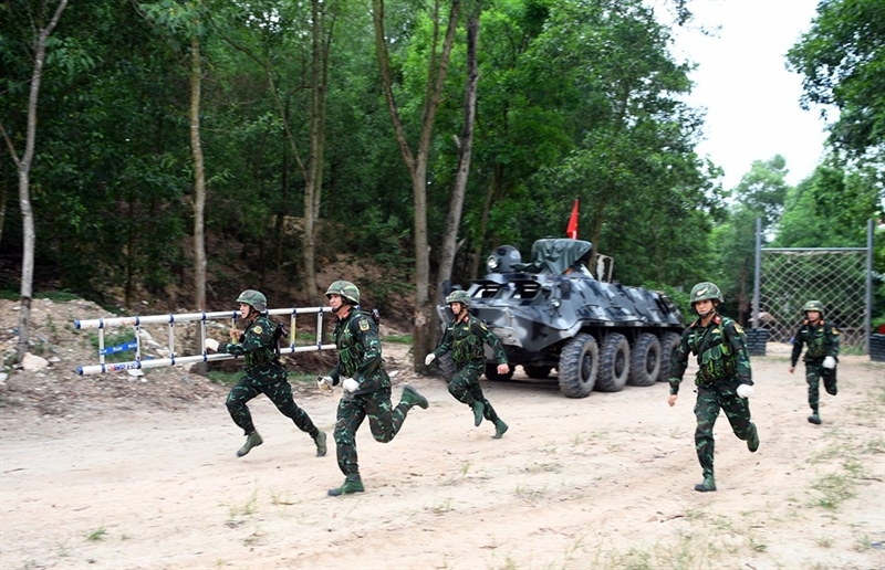 Tại Army Games 2021, tuyển Công binh Việt Nam hạ quyết tâm đổi màu huy chương trong lần thứ 3 tham dự giải đấu quân sự danh giá này. Tại Army Games 2021, tuyển Công binh Việt Nam hạ quyết tâm đổi màu huy chương trong lần thứ 3 tham dự giải đấu quân sự danh giá này.