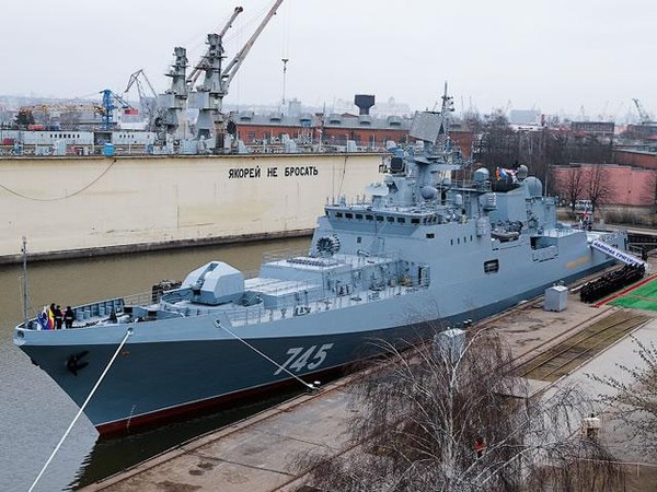 Theo kế hoạch ban đầu, nhà máy Kaliningrad Yantar phải đóng 6 khu trục hạm Dự án 11356 cho Hạm đội Biển Đen, nhưng công việc phải tạm dừng do thiếu các động cơ điện mà trước đó Ukraine cung cấp. Theo kế hoạch ban đầu, nhà máy Kaliningrad Yantar phải đóng 6 khu trục hạm Dự án 11356 cho Hạm đội Biển Đen, nhưng công việc phải tạm dừng do thiếu các động cơ điện mà trước đó Ukraine cung cấp.