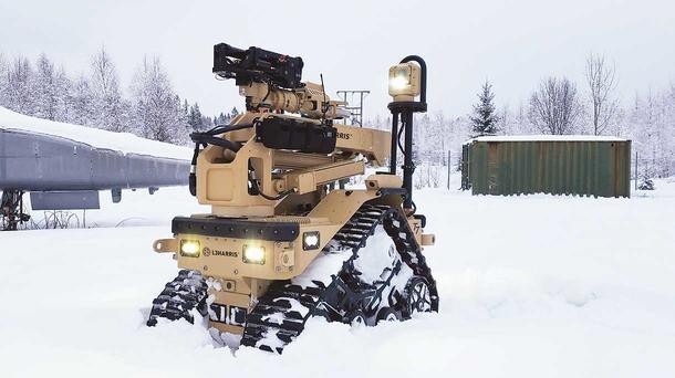Cùng với 170 robot T7, bản hợp đồng còn ghi rõ nhà sản xuất sẽ phải cung cấp các gói hỗ trợ, bảo trì và đào tạo kíp vận hành. Robot T7 sẽ thay thế hệ thống Xử lý Vật liệu Nổ (EOD) đã được quân đội Mỹ sử dụng trong suốt 20 năm qua. Cùng với 170 robot T7, bản hợp đồng còn ghi rõ nhà sản xuất sẽ phải cung cấp các gói hỗ trợ, bảo trì và đào tạo kíp vận hành. Robot T7 sẽ thay thế hệ thống Xử lý Vật liệu Nổ (EOD) đã được quân đội Mỹ sử dụng trong suốt 20 năm qua.