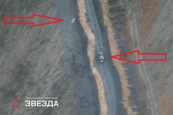 Quyết định trang bị cho lực lượng bắn tỉa UAV được Bộ Quốc phòng Nga đưa ra sau khi đã đánh giá kỹ hiệu quả chiến đấu mang lại và an toàn hơn cho các xạ thủ khi tác chiến. Đối tượng đầu tiên nhận được vật phẩm mới sẽ là lính bắn tỉa của Lực lượng Dù. Quyết định trang bị cho lực lượng bắn tỉa UAV được Bộ Quốc phòng Nga đưa ra sau khi đã đánh giá kỹ hiệu quả chiến đấu mang lại và an toàn hơn cho các xạ thủ khi tác chiến. Đối tượng đầu tiên nhận được vật phẩm mới sẽ là lính bắn tỉa của Lực lượng Dù.