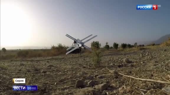 Những đặc điểm về trọng lượng và kích thước của các UAV siêu nhỏ, cùng với tiềm năng của chúng cho phép lắp đặt những đầu đạn cỡ nhỏ đủ khả năng tiêu hao sinh lực địch, đánh bại cả phương tiện chiến đấu. Những đặc điểm về trọng lượng và kích thước của các UAV siêu nhỏ, cùng với tiềm năng của chúng cho phép lắp đặt những đầu đạn cỡ nhỏ đủ khả năng tiêu hao sinh lực địch, đánh bại cả phương tiện chiến đấu.