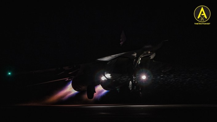 Su-22M4 tại Ba Lan đã thực hiện an toàn, thành công gần 3.000 lần cất hạ cánh trong suốt 30 năm qua. Cường kích Su-22M4 là biến thể xuất khẩu của mẫu Su-17M4 do Liên Xô sản xuất. Su-22M4 tại Ba Lan đã thực hiện an toàn, thành công gần 3.000 lần cất hạ cánh trong suốt 30 năm qua. Cường kích Su-22M4 là biến thể xuất khẩu của mẫu Su-17M4 do Liên Xô sản xuất.