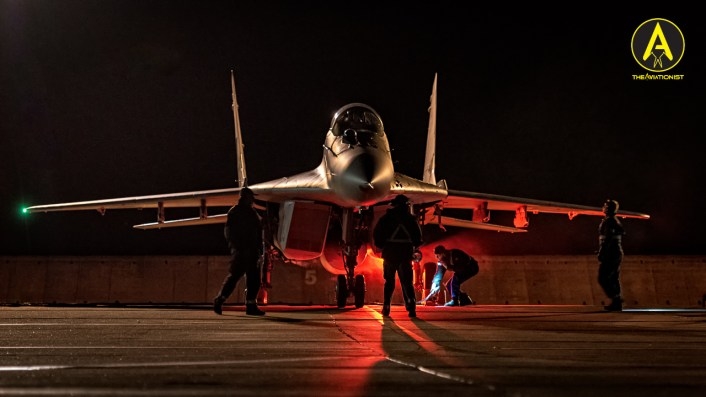 Su-22M4 được nâng cấp mạnh mẽ về hệ thống điện tử hàng không với hệ thống định vị RSDN, hệ thống định vị quán tính, hệ thống radar cảnh báo SPO-15LE Sirena, la bàn vô tuyến, đặc biệt là hệ thống đo xa laser Klyon-54 (đặt ở đầu mũi). Su-22M4 được nâng cấp mạnh mẽ về hệ thống điện tử hàng không với hệ thống định vị RSDN, hệ thống định vị quán tính, hệ thống radar cảnh báo SPO-15LE Sirena, la bàn vô tuyến, đặc biệt là hệ thống đo xa laser Klyon-54 (đặt ở đầu mũi).
